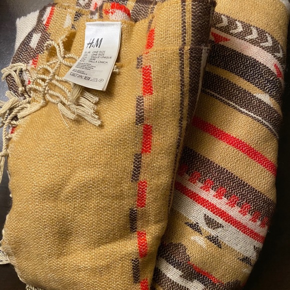 H&M Blanket Scarf
